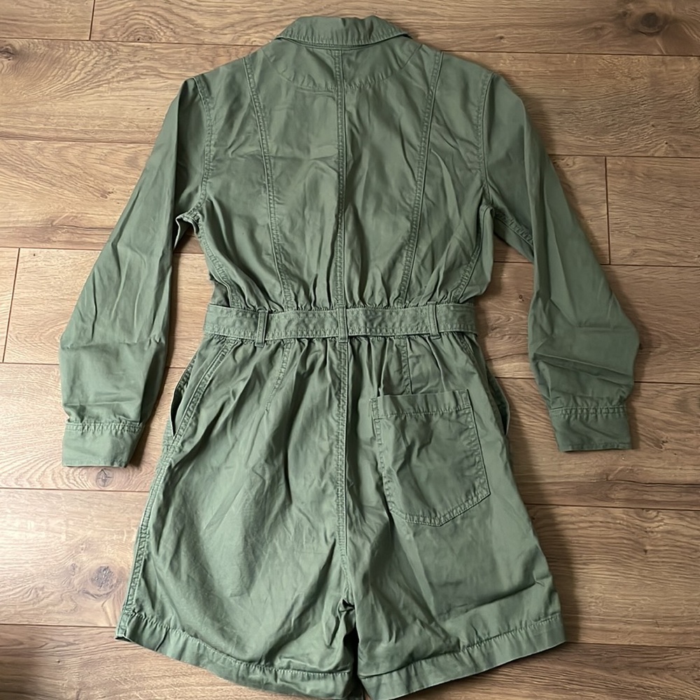 Petite olive green GAP utility romper - Picture 12 of 13